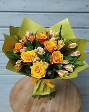 Букет цветов из:  Альстромерии и Розы в Канеловской