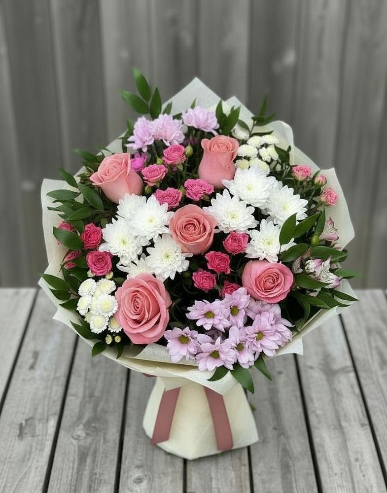 Букет цветов из: Альстромерии, Гвоздики, Розы и Хризантемы в Канеловской