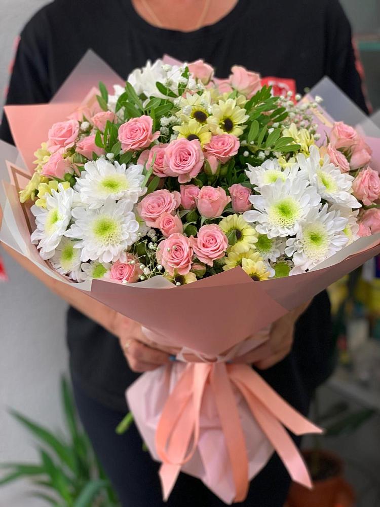 Букет цветов из: Розы и Хризантемы в Канеловской