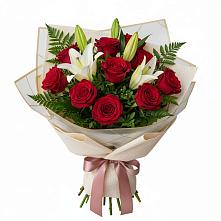 Букет цветов из:  Лилии и Розы в Канеловской