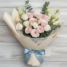 Букет цветов из:  Лизиантусы в Канеловской