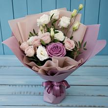 Букет цветов из:  Розы и Лизиантусы #REPLACE_PRED# Канеловской