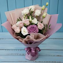 Букет цветов из:  Розы и Лизиантусы в Канеловской
