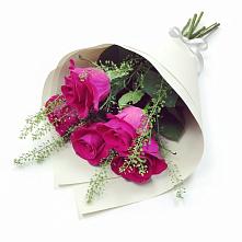 Букет цветов из:  Розы в Канеловской