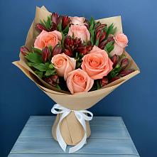 Букет цветов из:  Розы и Альстромерии в Канеловской