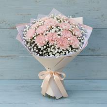 Букет цветов из:  Гвоздики в Канеловской