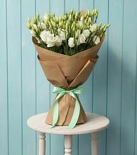 Букет цветов из:  Лизиантусы в Канеловской