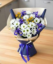 Букет цветов из:  Розы, Ирисы и Хризантемы в Канеловской