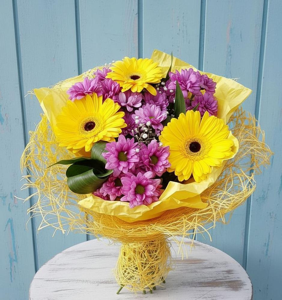 Букет цветов из: Хризантемы и Герберы в Канеловской