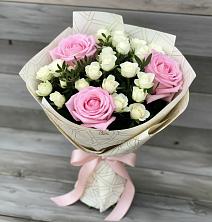 Букет цветов из:  Розы в Канеловской