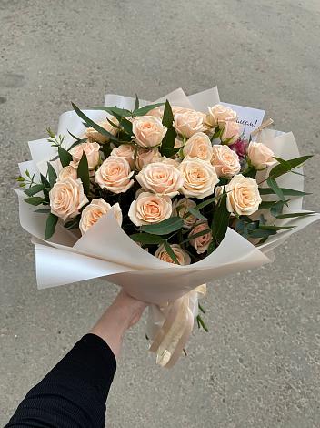 Букет Кремовые розы Латте в Канеловской