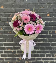 Букет цветов из:  Герберы и Хризантемы в Канеловской