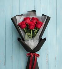 Букет цветов из:  Розы в Канеловской