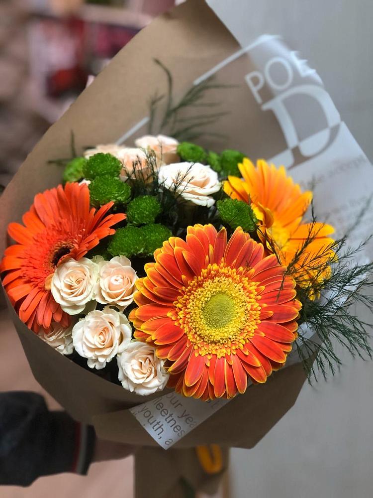 Букет цветов из: Герберы, Хризантемы и Розы в Канеловской