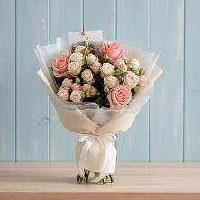 Букет цветов из:  Розы в Канеловской
